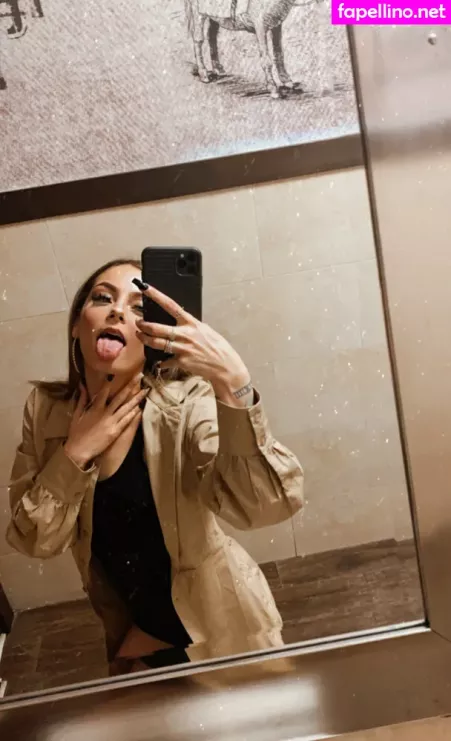 Neesababyy OnlyFans Thumbnail #1PY9Q7XzrY