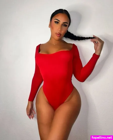 Nefeets OnlyFans Thumbnail #LO5qllDMzE