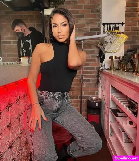 Negah Amiri OnlyFans Thumbnail #r11VCXkfMw