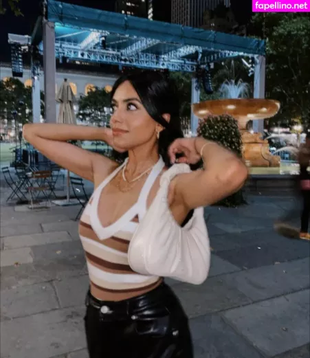 Neha Joy OnlyFans Thumbnail #0G7R3XumAd