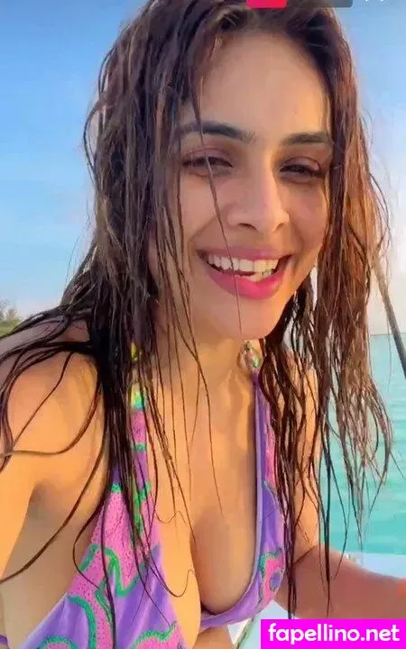 Neha Malik OnlyFans Thumbnail #CkqMy2burq