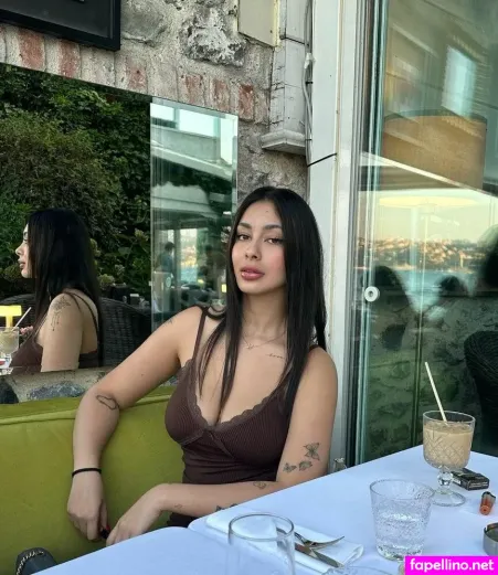 Nehrrq4 OnlyFans Thumbnail #mdSp3WFf6f