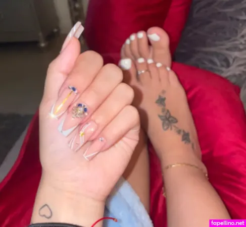 Neila Corona OnlyFans Thumbnail #2GS4PBkbkr