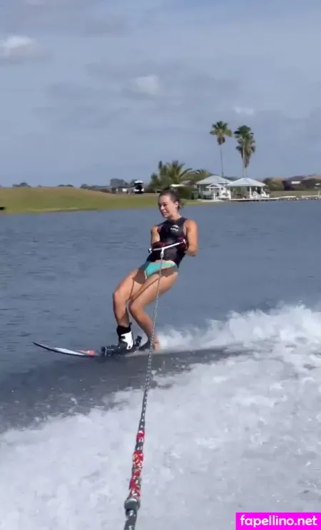 Neilly Ross OnlyFans Thumbnail #8qnsxQD141