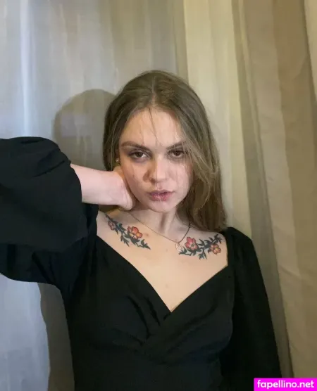 Nekina OnlyFans Thumbnail #GgpcDr1Fk8