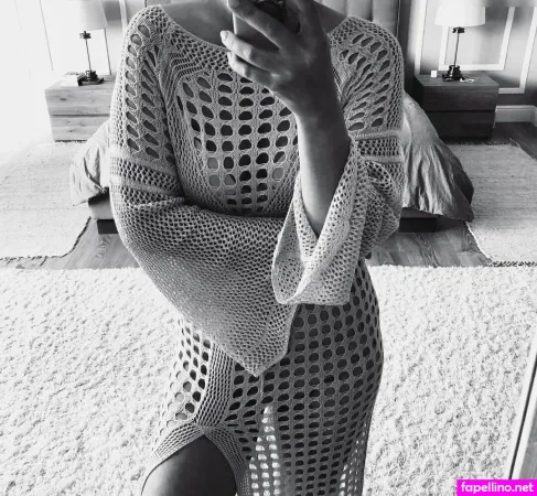 Nela Lee Main Profile Photo