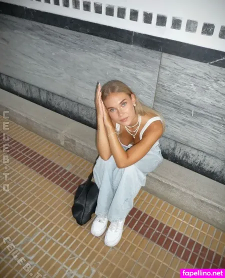 Nele Aeplinius OnlyFans Thumbnail #8Ac8LNJm2D