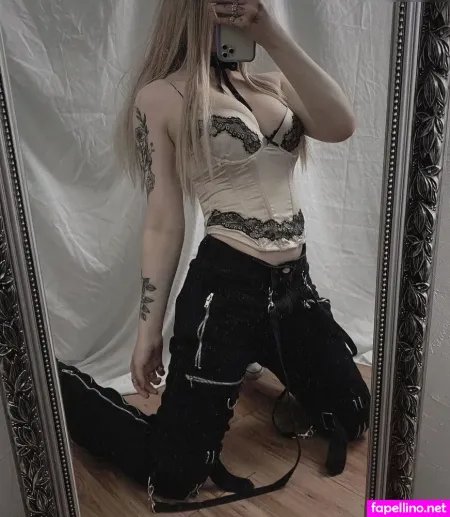 Nelekiz OnlyFans Thumbnail #sIYv0P8Xsi