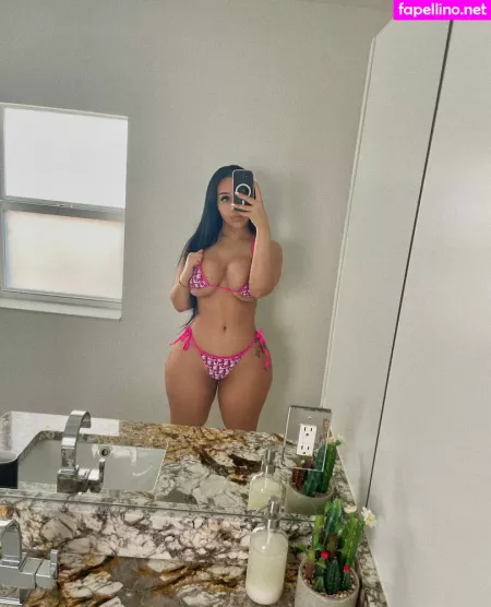 Neljassenia OnlyFans Thumbnail #Y2wx4L9xFI
