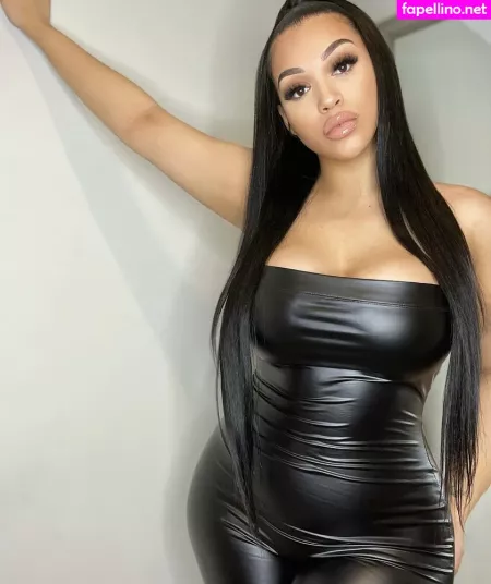 Neljassenia OnlyFans Thumbnail #q7UTSammD9