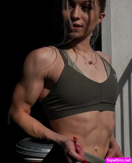 Nell Grabowski OnlyFans Thumbnail #2BSGoxTlNi