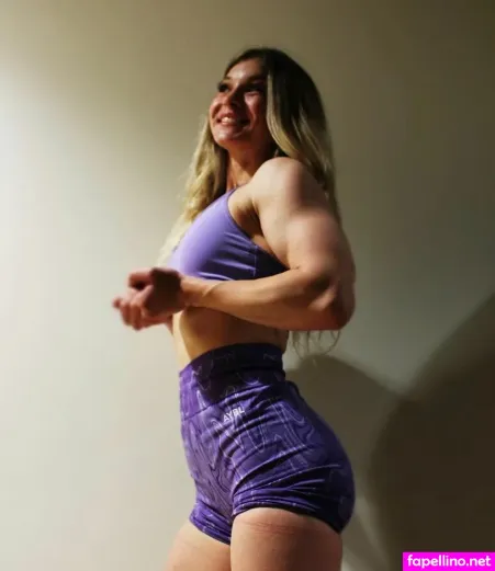 Nell Grabowski OnlyFans Thumbnail #pubvxjy0zW