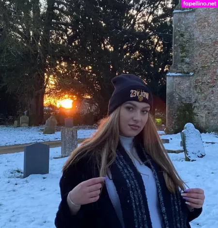 Nell H OnlyFans Thumbnail #rELFyS6neW