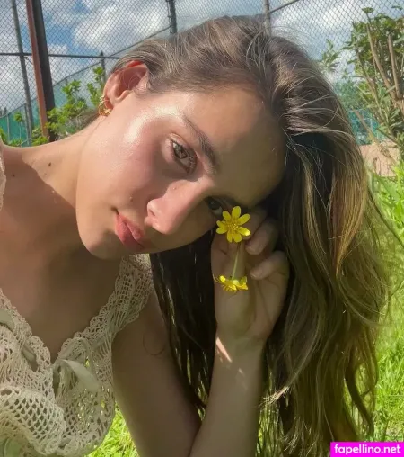 Nell Verlaque OnlyFans Thumbnail #i1ATCB98vC