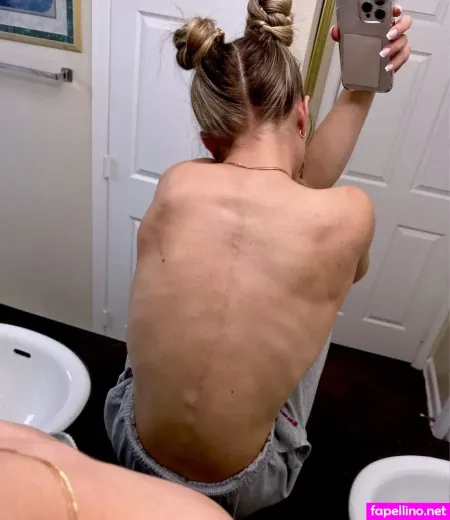 Nella Grabowski OnlyFans Thumbnail #dMcTvj7r71