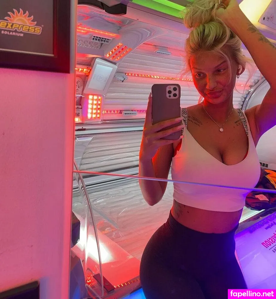 nell.c1, nelldelli Nude Leaked OnlyFans Photo #DFdTHuCd6y