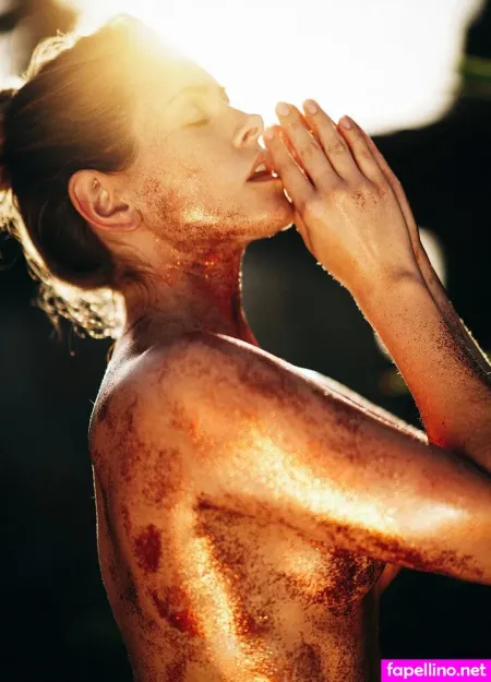 Nelli Velker OnlyFans Thumbnail #3LjKzDOyX7