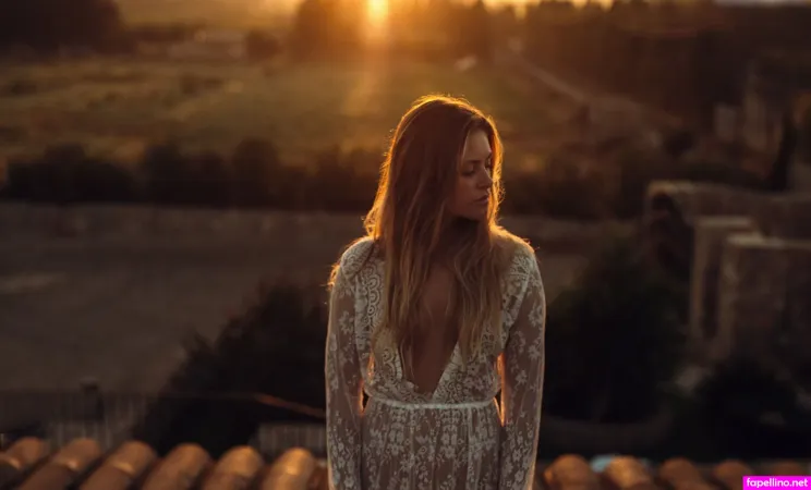 Nelli Velker OnlyFans Thumbnail #FhhZE6539b