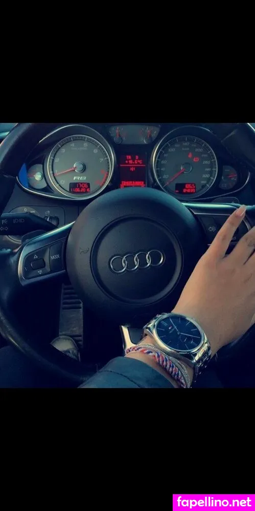 nellihoo, nellu_crazy Nude Leaked OnlyFans Photo #PhZLUpTrQu