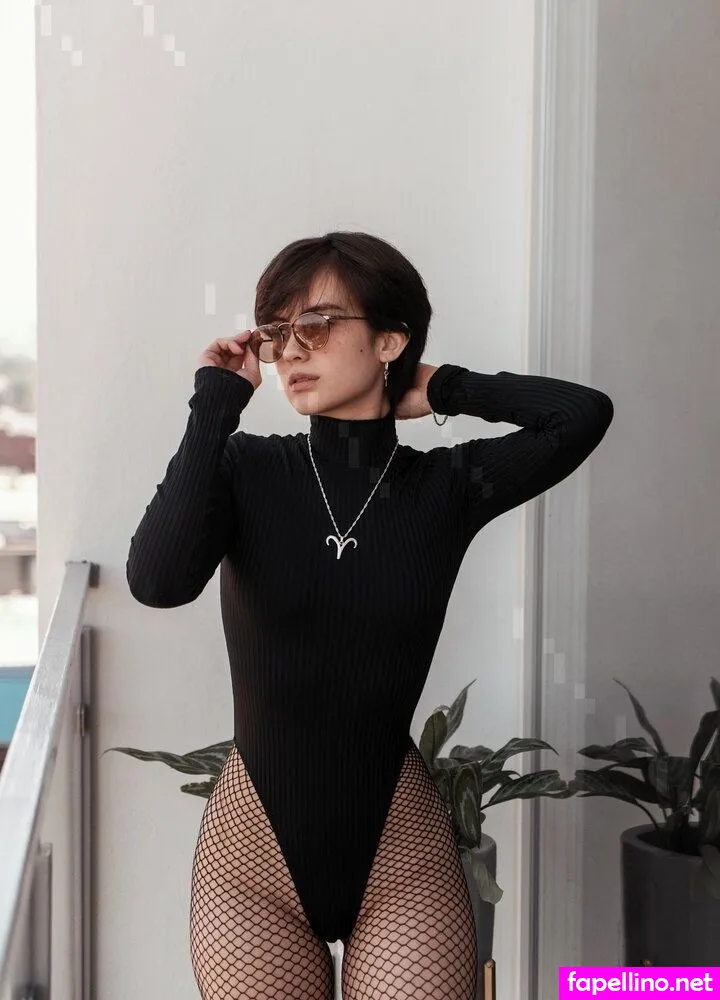 nelly_becmac, thepeachapp model Nude Leaked OnlyFans Photo #8oKyE7ga6V