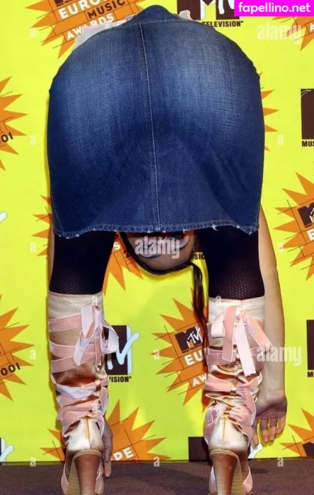 Nelly Furtado OnlyFans Thumbnail #6kTe00bj98
