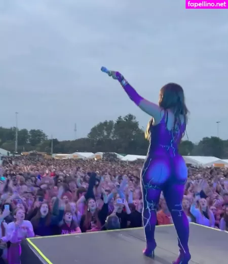 Nelly Furtado OnlyFans Thumbnail #l3N1Gh5k6F