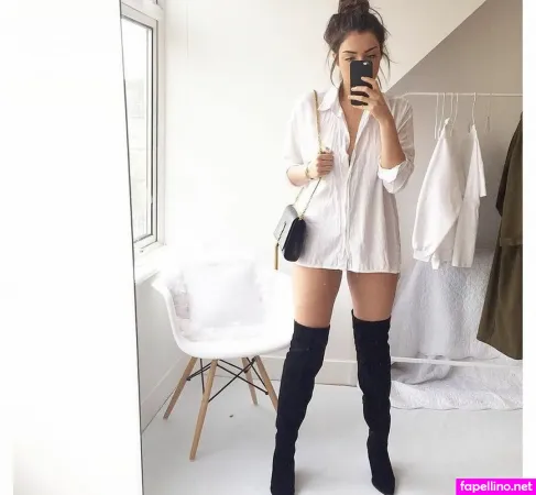 Nelly London OnlyFans Thumbnail #3BrxUUwC4z