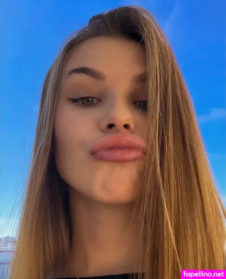 Nelly Miles OnlyFans Thumbnail #P5Uc4hve6E