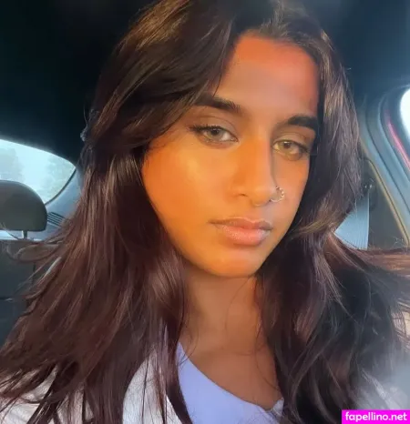 Nelly Samarasekera OnlyFans Thumbnail #ketiOzNGWh