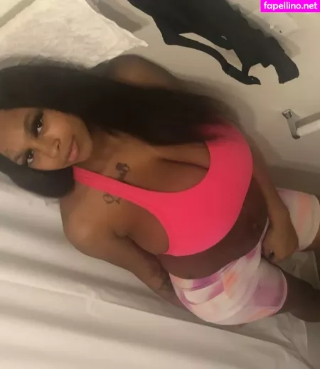 Nene Balenciaga OnlyFans Thumbnail #MzhUNU1zBO