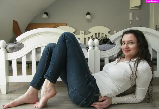 Neolasoles OnlyFans Thumbnail #KE0hpC5h7K