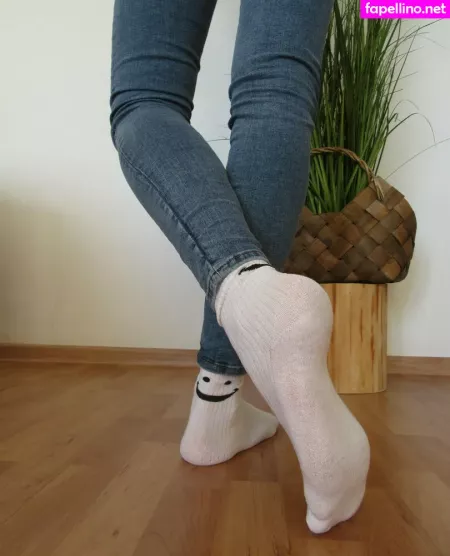 Neolasoles OnlyFans Thumbnail #UzrA2QPfZ4