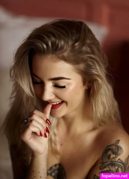 Neolinaraho OnlyFans Thumbnail #fFQPLeYRXa