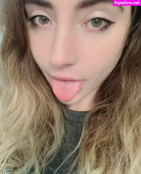 Neoma Moon OnlyFans Thumbnail #QaIyNbcHPO