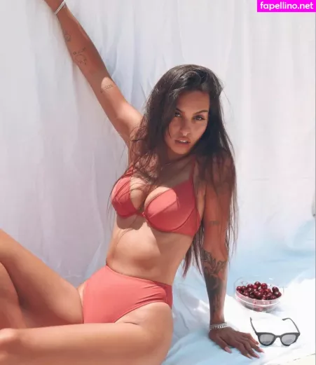 Neomi Attal OnlyFans Thumbnail #jpDTM1okcq