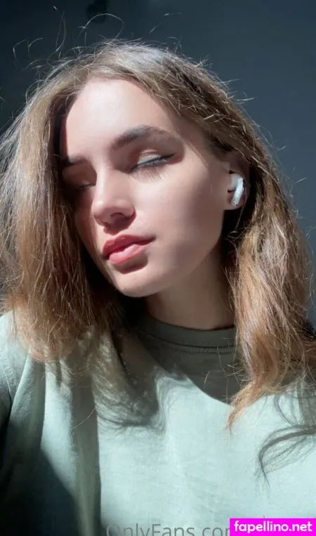 Nepotribna OnlyFans Thumbnail #1wL4H0KJ69