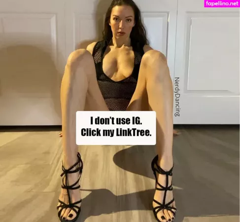 Nerdy Dancing OnlyFans Thumbnail #jqNnh3pM7o