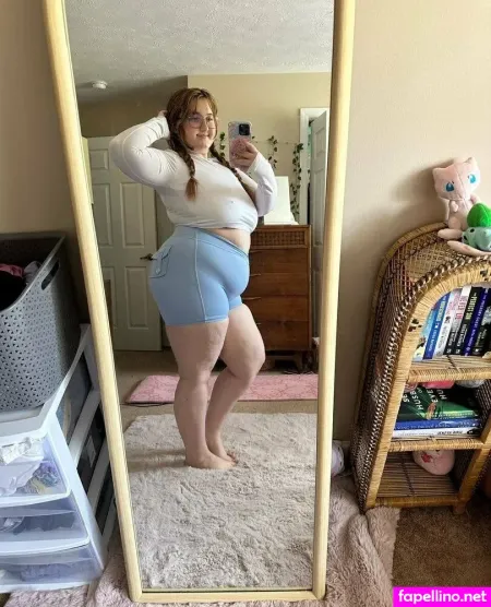 Nerdyandcute OnlyFans Thumbnail #6IPHgUDe7x