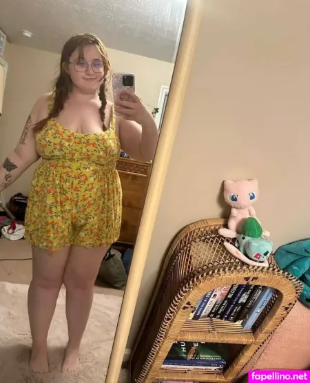 Nerdyandcute OnlyFans Thumbnail #j7naqDAaJ9