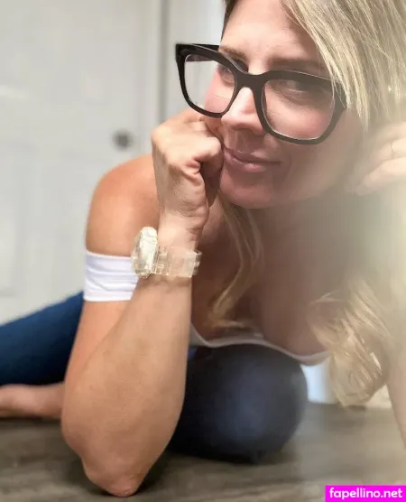 Nerdybloggerbabe OnlyFans Thumbnail #8OYM3FBpaM