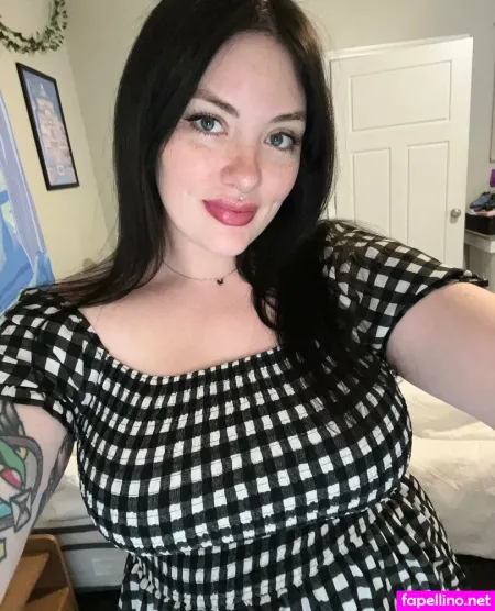 Nerdydirtypeach OnlyFans Thumbnail #zKpNUxpGvw