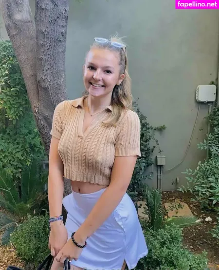 Nerdyhayley69 OnlyFans Thumbnail #DTOuBxojcO