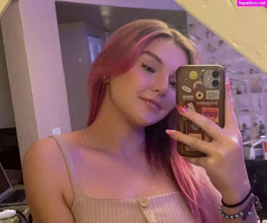 Nerdyhayley69 OnlyFans Thumbnail #JVodHs47b1