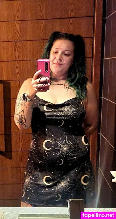 Nerdylively OnlyFans Thumbnail #3kAhaGzOFA