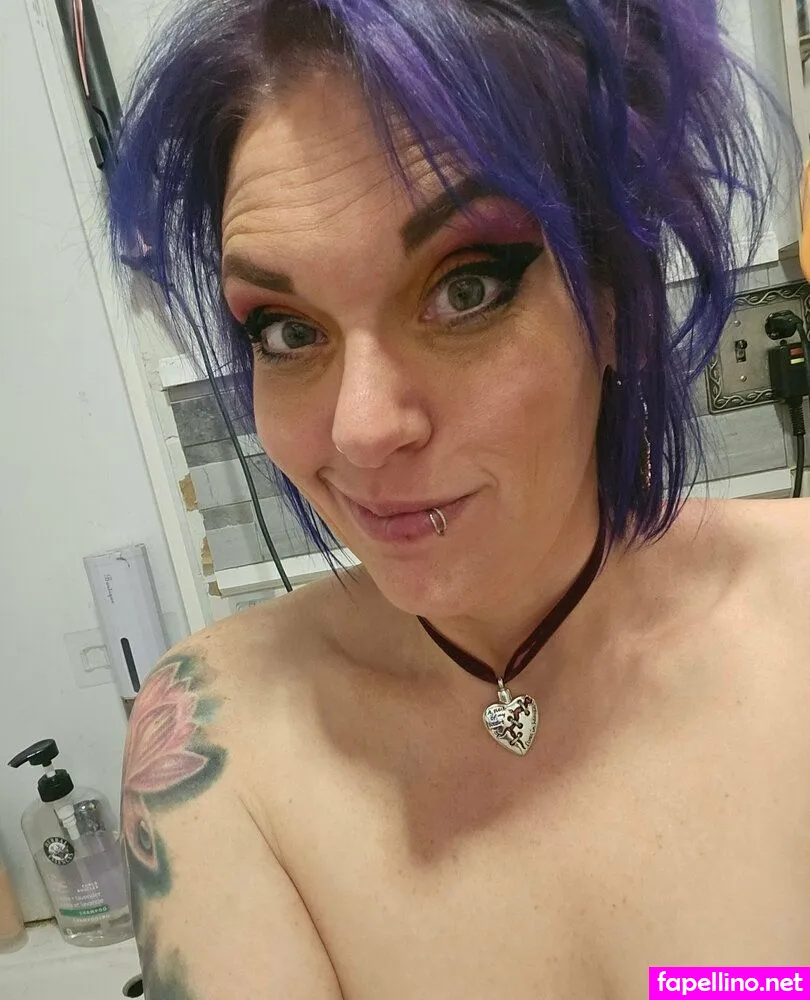 nerdyrockerchick Nude Leaked OnlyFans Photo #2wHFvQx4xI