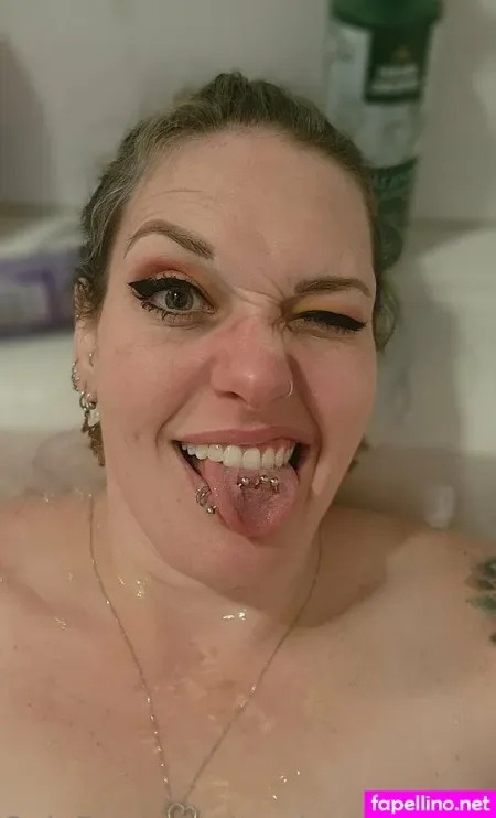 Nerdyrockerchick OnlyFans Thumbnail #ZJmeRvxZTM