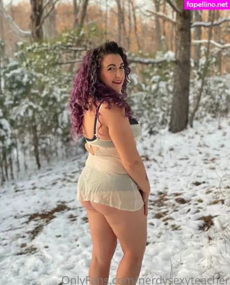 Nerdysexyteacher OnlyFans Thumbnail #YPudh58svS