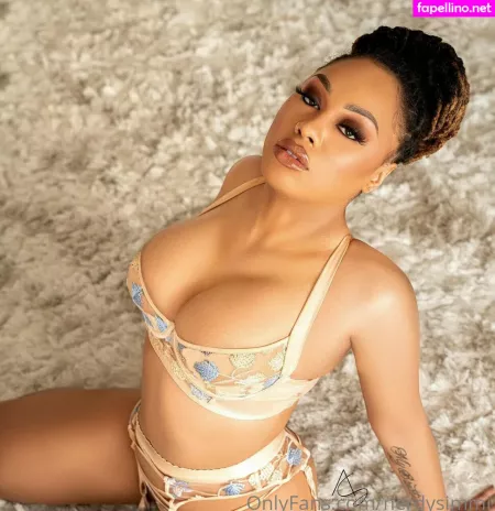 Nerdysimmi OnlyFans Thumbnail #QJeWihwtQz