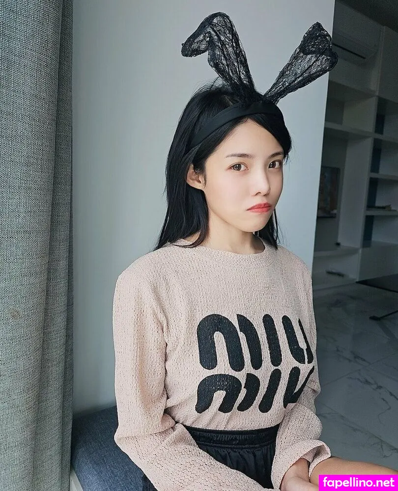 nerdyyumi, yumi_webtoon Nude Leaked OnlyFans Photo #QICH4scBd8