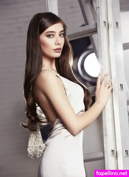 Neslihan Atagul Main Profile Photo